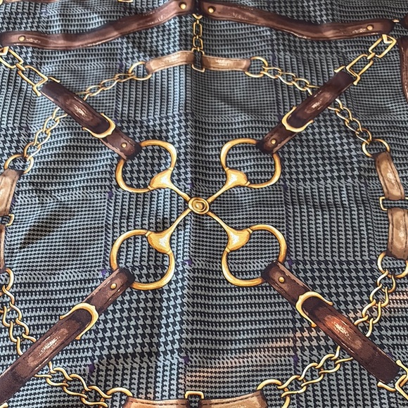 Ralph Lauren Silk Scarf with Chain Design - Picture 4 of 4